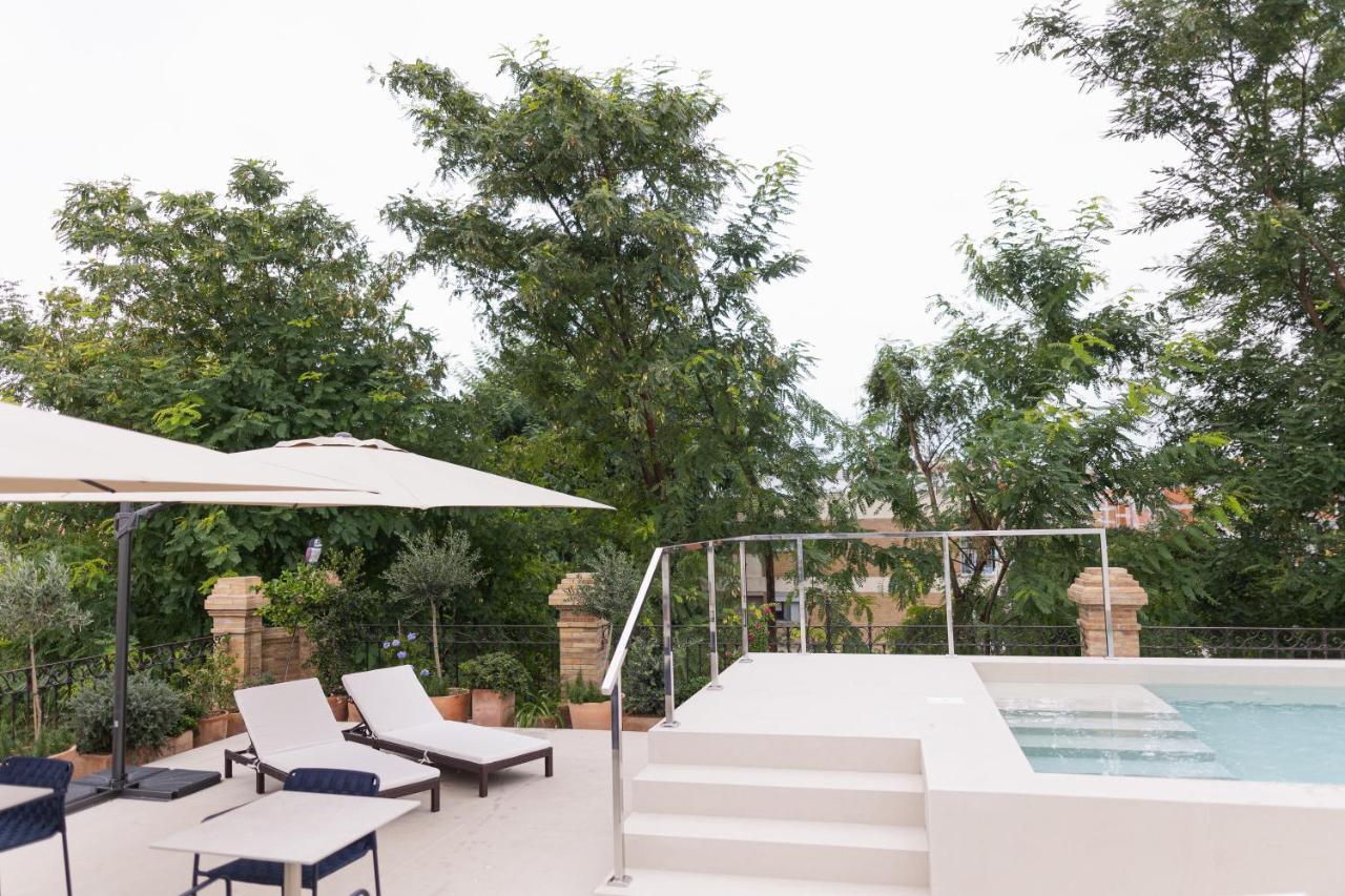 Cavalta Boutique Hotel - Small Luxuy Hotels Sevilla Eksteriør billede